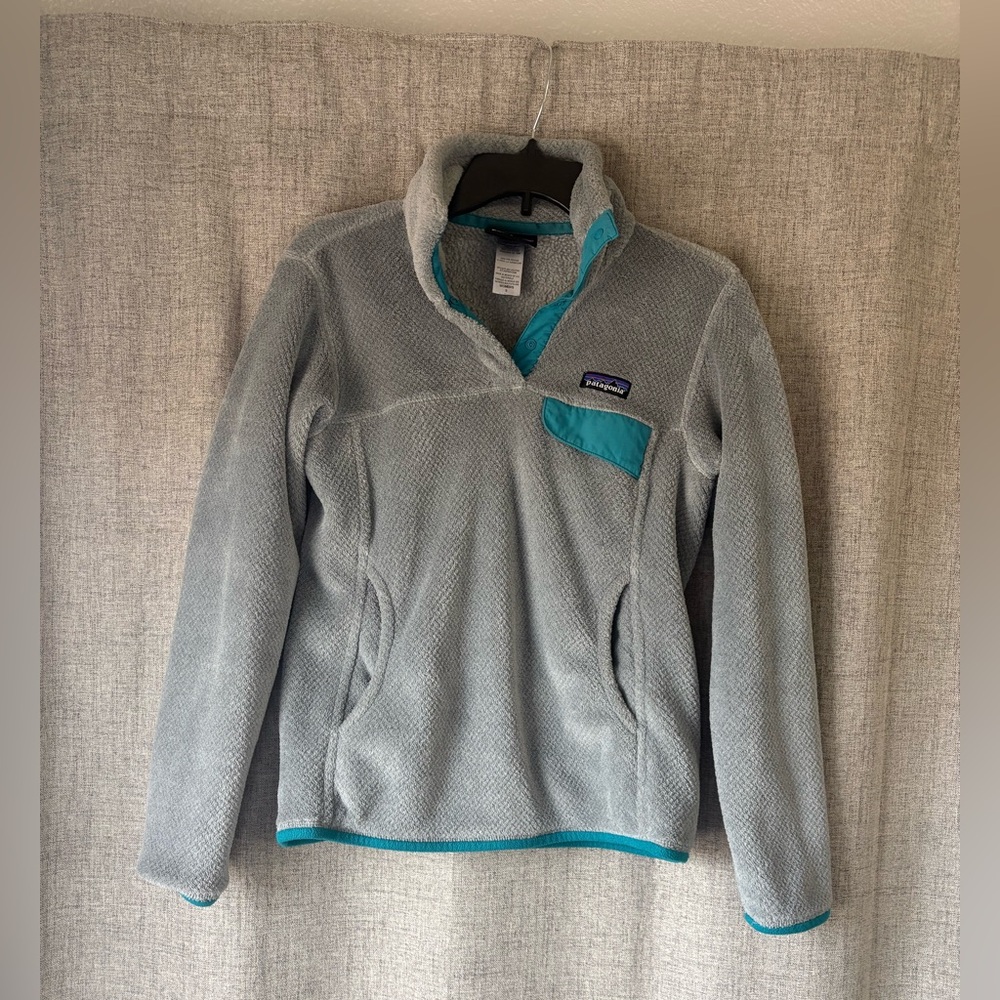 Patagonia Vintage Re-Tool Gray and Teal Fleece Jacket